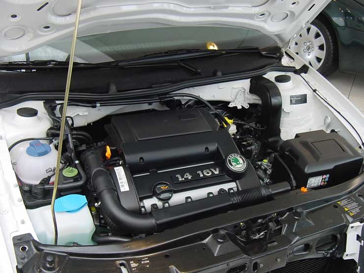 75 lóerős motor hajtja a budaörsi rendőrség új autóit