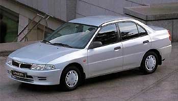 Októberben az Automobil 2003 kiállításon látható lesz a Lancer utóda, amelyből kombi is készül