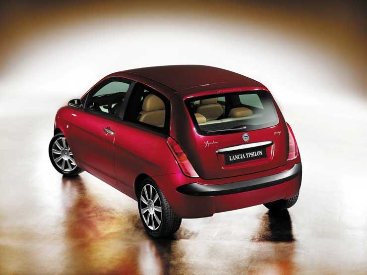 Újdonság a 95 lóerős, 1,4 literes benzinmotor