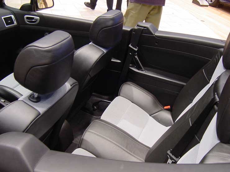 A 307 CC utasterében négyen utazhatnak