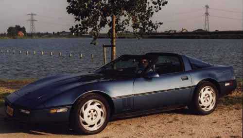 1984-től 1997-ig gyártotta a Chevrolet a Corvette-et. Összesen 358 180 készült el belőle