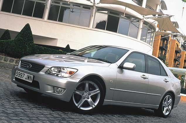 A Lexus, a Toyota luxusmárkája negyedik lett a felmérésben