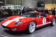 Európában is kapható lesz a Ford GT