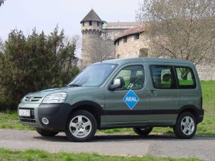 Teszt: Peugeot Partner 2.0 HDi Freeway