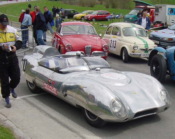 8839_77946_1000x700.jpg | Vezess | Vezess Teljesen áramvonalas karosszériával készült az 1957-es Lotus Le Mans