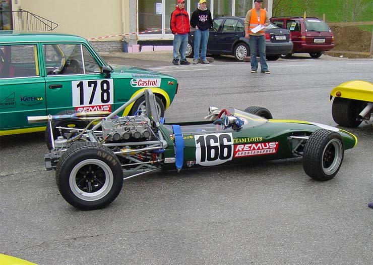 8839_77948_1000x700.jpg | Vezess | Vezess 1967-es gyártása ellenére nagyon szép állapotú volt a képen látható Formula 2-es Lotus