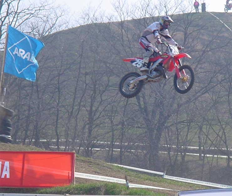 8920_78196_1000x700.jpg | Vezess | Vezess Hatalmas ugrásokkal kápráztatták el a nézőket a fiatal versenyzők