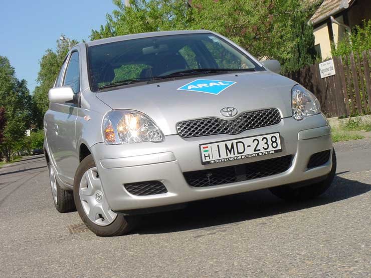 Teszt: Toyota Yaris 1.3 Terra 14