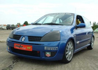 Clio Kupa 2003 - Célegyenesben