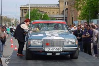 Csak a karosszéria az eredeti ezen a W123-as 200D-n