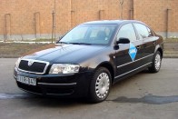 Teszt: Skoda Superb 2.8 V6 Elegance - Hiányos pompa Skoda Superb 2.8 V6 Elegance