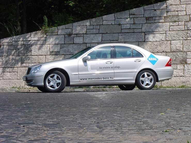 Teszt: Mercedes-Benz C320 4Matic 9