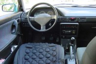 Használt autó: Mazda 323 11