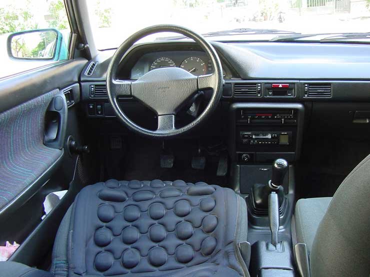 Használt autó: Mazda 323 4