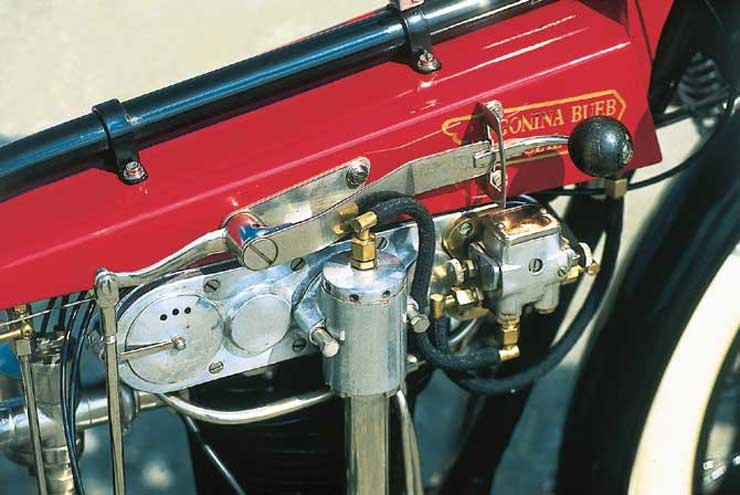 Működőképes versenymotor 1922-ből 12