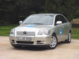 Teszt: Toyota Avensis 1,8 Sol Elegant