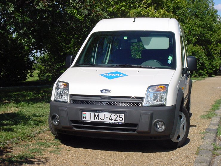 Teszt: Ford Tourneo Connect 1.8 – Személybatár 11