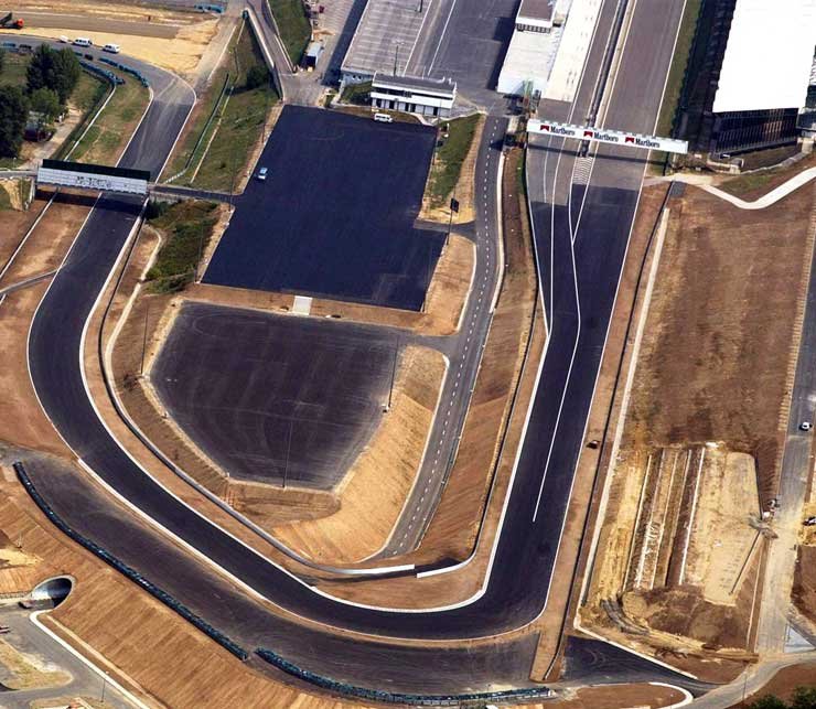 Hivatalosan is átadták az átépített Hungaroringet