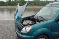 Teszt: Renault Kangoo 1.6 16V Privilege – Belső értékek 30