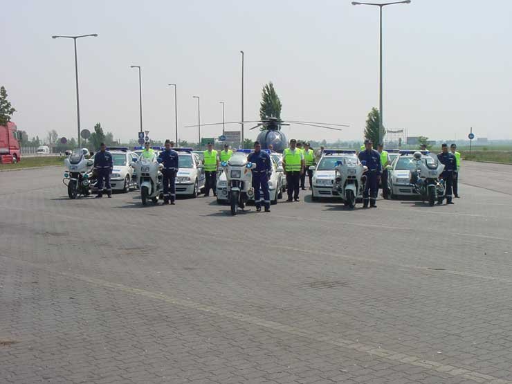 A nyári időszakban a rendőrség jóval nagyobb létszámban ügyel a rendre