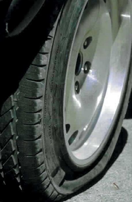 Ilyen állapotban csak néhányszáz méter szabad megtenni kis sebességgel