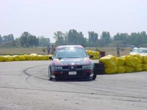 Adrenaline Racing Team: Száguldás reptéren