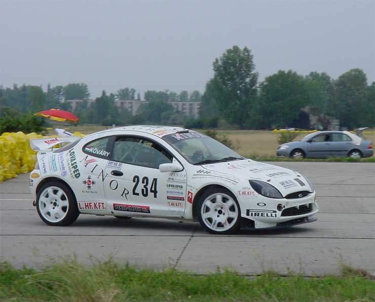 7046_67523_1000x700.jpg | Vezess | Vezess Kőváry Barna már a következő hungaroringi futamon bajnok lehet, hiszen eddig nyolcból nyolc versenyt megnyert