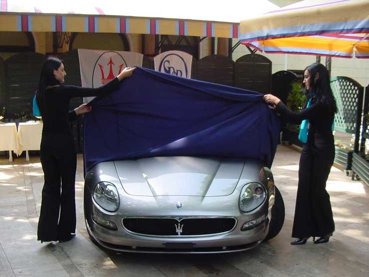 8309_75563_1000x700.jpg | Vezess | Vezess A 4,2 literes V8-as motor 451 newtonméteres forgatónyomatékot ad le 4500-as fordulatszám mellett