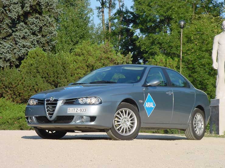 Teszt: Alfa Romeo 156 2.0 JTS – Szeret, nem szeret 10