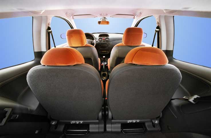 Négyszemélyes a C2-es utastere, a csomagtartó 199 literes, kisebb bevásárlásokhoz tervezett