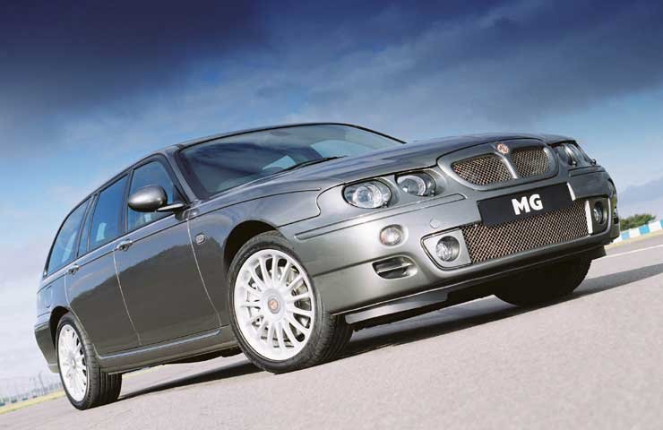 A nagyobb teljesítmény miatt az elsőkerék-hajtásról áttértek a hátsókerék-hajtásra