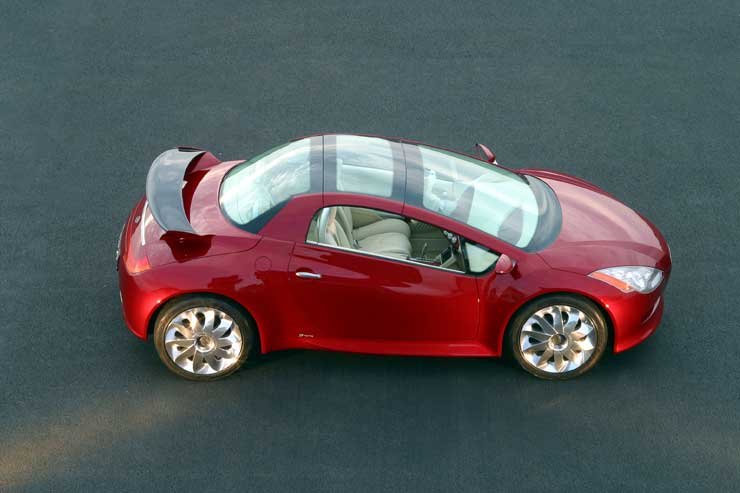 Nem csak nyitott állapotban, de kupé formájában is rengeteg fény jut a KCV-3 utasterébe, mivel szinte az egész tető üvegből készült