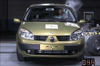 Biztonságból a Scénic II is ötös