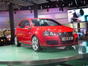 Ötödik generációs Golf GTI és concept R Frankfurtban