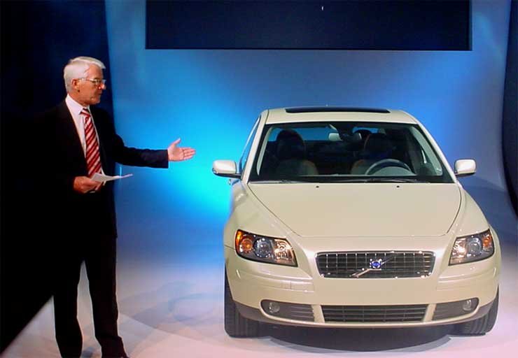 Hivatalosan is leleplezték a Volvo S40-est