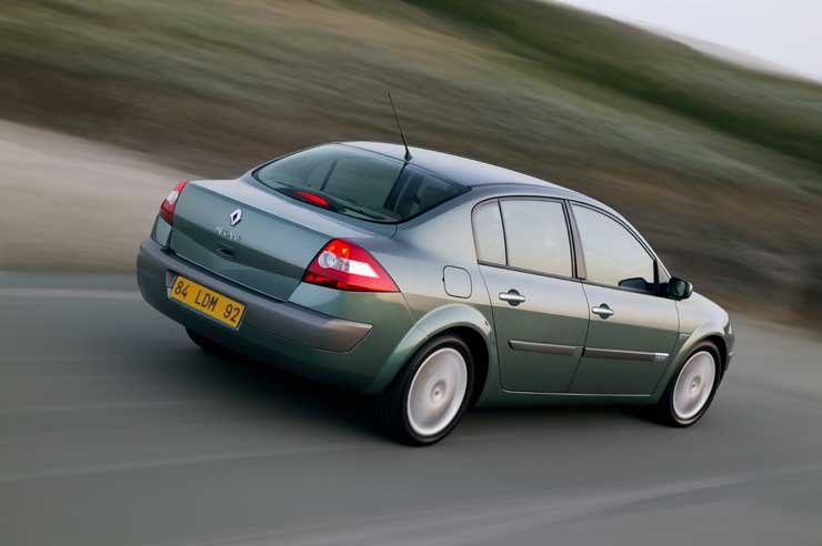 Az előzetes becslések szerint a limuzin és a kombi a teljes Mégane-család hazai eladásainak több mint felét adja majd