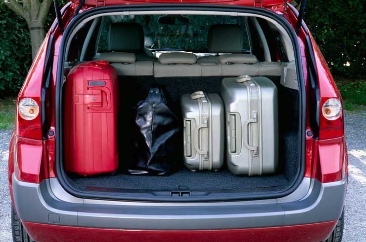 520 literes csomagtartója van a kombinak és a limuzinnak is