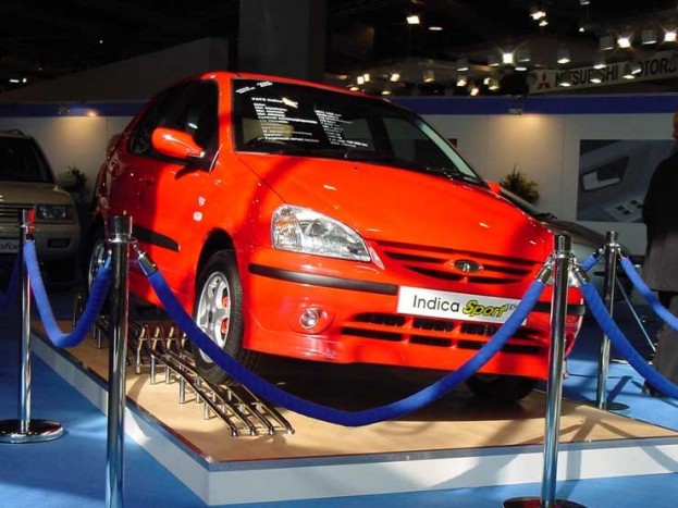 Indiai autók a Budapesti Autószalonon