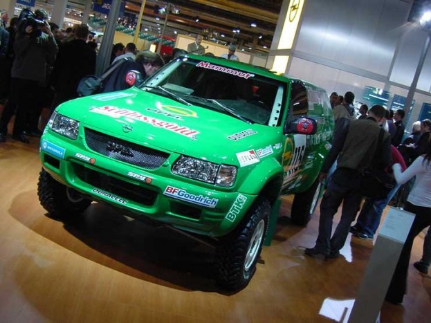 Corvette motoros Fronterával Dakarba