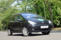 Teszt: Citroën Xsara Picasso 2.0 Aut. Exlusive - Hátrányos helyzetben