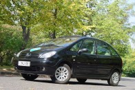 Teszt: Citroën Xsara Picasso 2.0 Aut. Exlusive – Hátrányos helyzetben 31