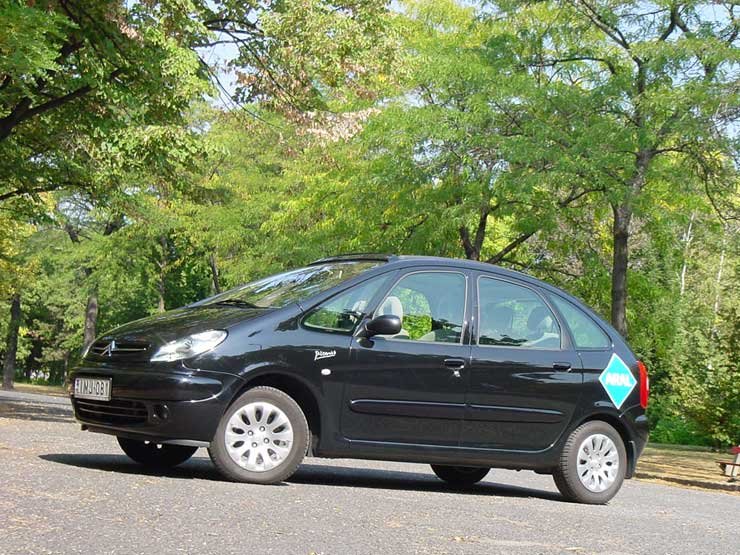 Teszt: Citroën Xsara Picasso 2.0 Aut. Exlusive – Hátrányos helyzetben 13