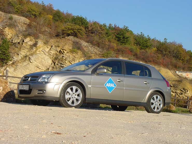 Teszt: Opel Signum 3.0  DTI – Kérdőjel, felkiáltójel 15