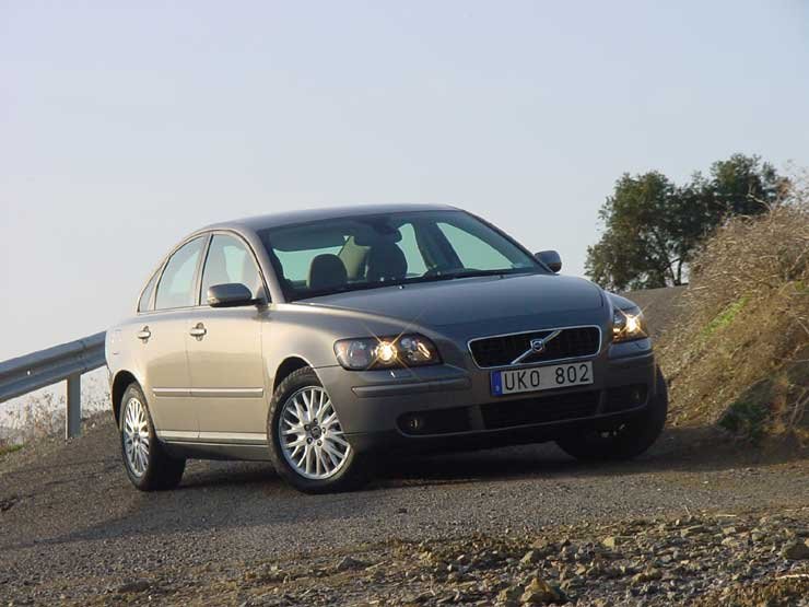 Vezettük: Volvo S40 – Kisebb, de nem kevesebb 10