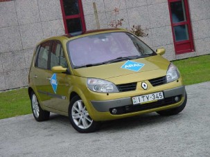 Teszt: Renault Scénic II 1.9 dCi Privilege - Érett újító