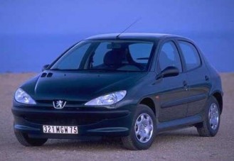 Peugeot 206 visszahívás leeső fékpedál miatt