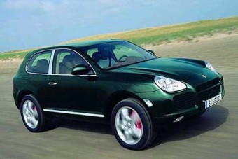 Jön a rövid Cayenne