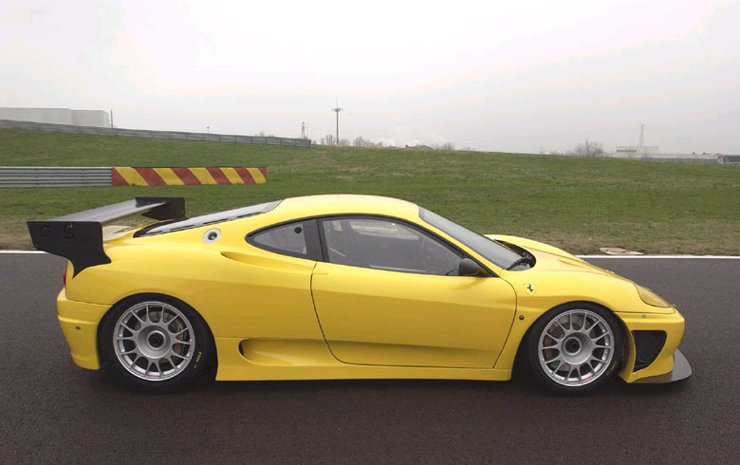 6756_65073_1000x700.jpg | Vezess | Vezess Az N csoportos 360 GTC motorja 445 lóerős, ehhez társul az autó 1,1 tonnás tömege