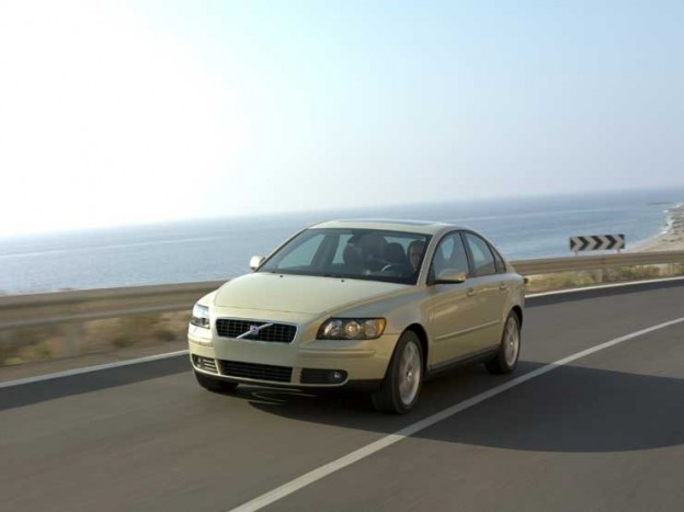 Új Volvo S40 az Autótrendben