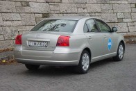 Teszt: Toyota Avensis 2.4 Sol Executive 34